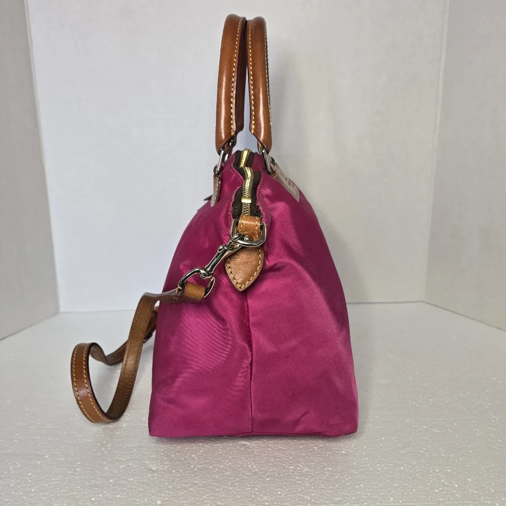 Dooney & Bourke stylish vibrant